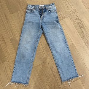 Hi - Rise Blue Straight Leg Jeans - Zara